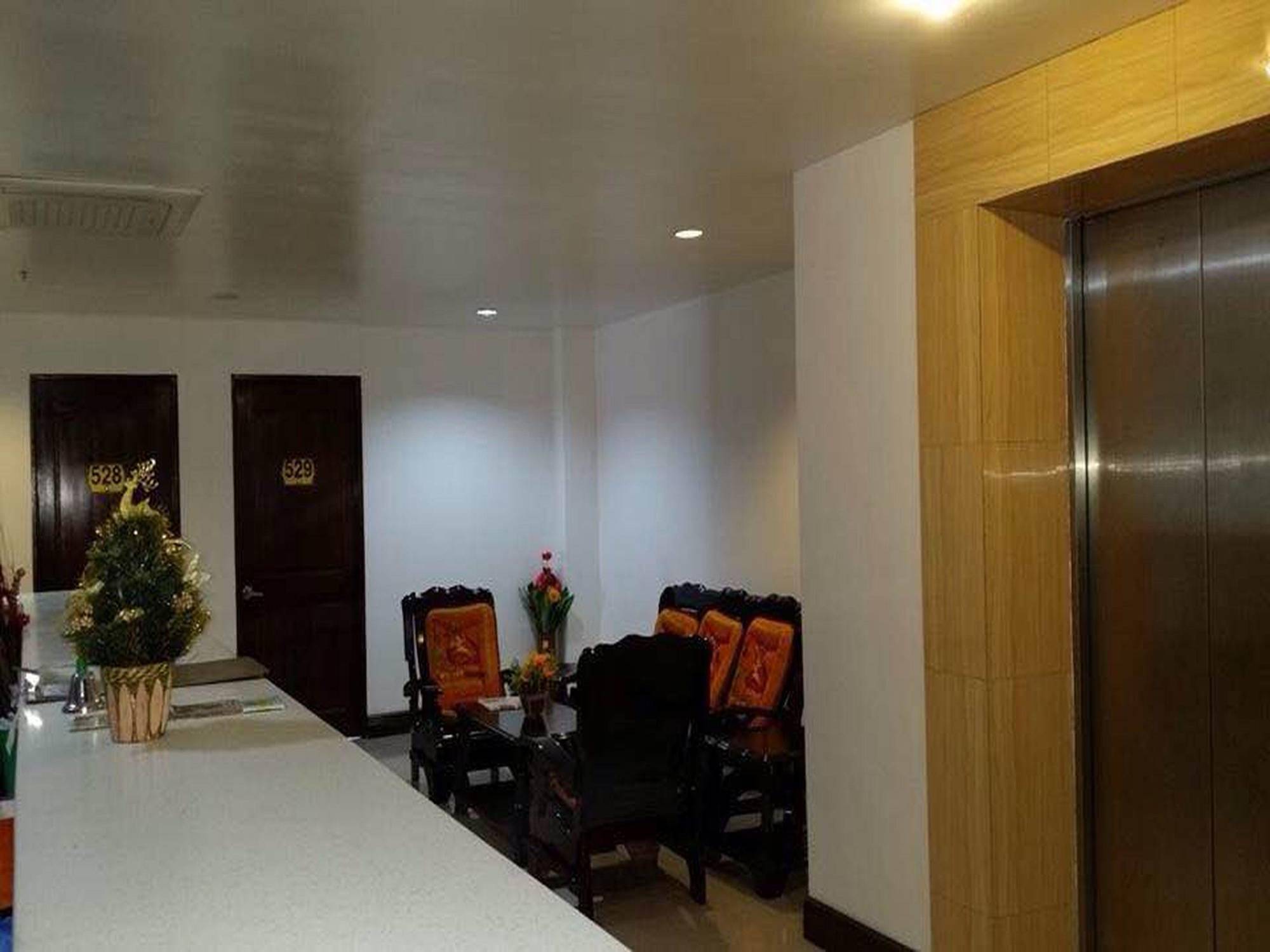 Reddoorz Plus Near Vigan City Commercial Center Ngoại thất bức ảnh