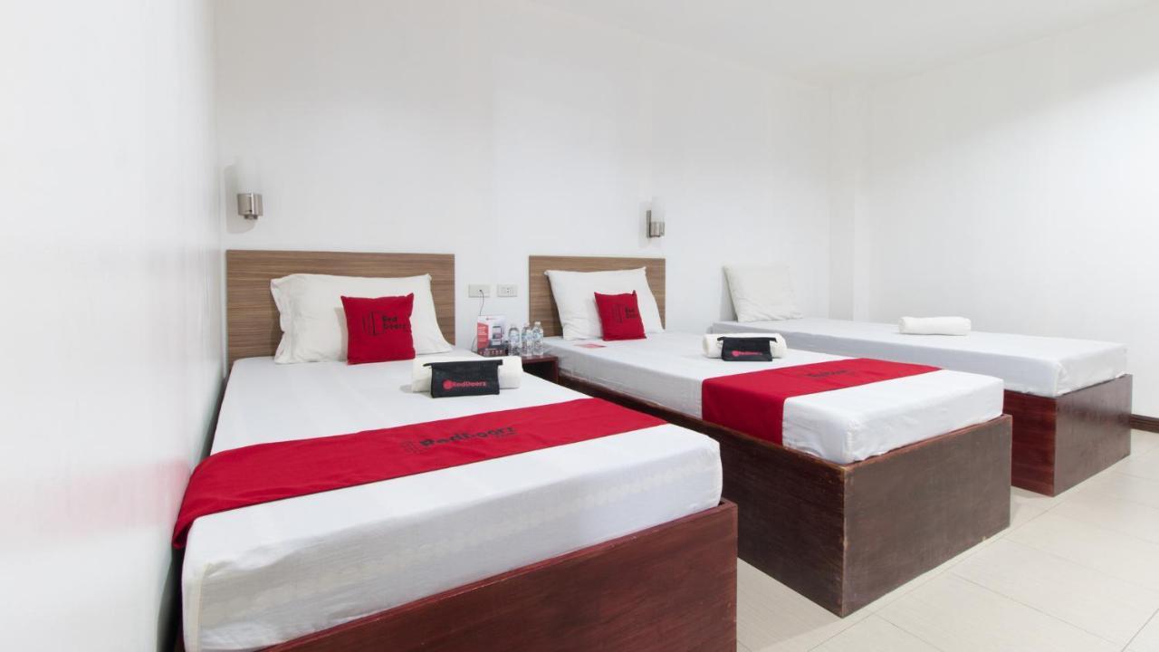 Reddoorz Plus Near Vigan City Commercial Center Ngoại thất bức ảnh