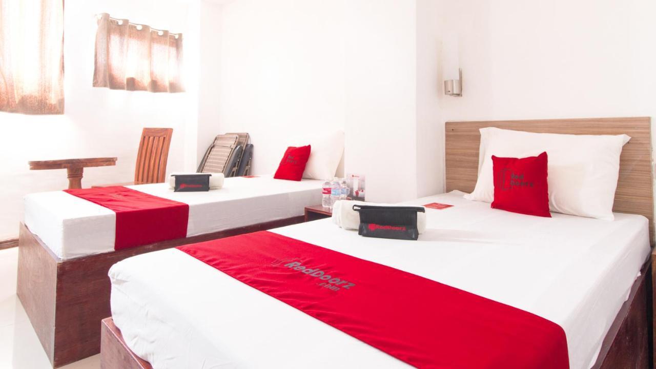 Reddoorz Plus Near Vigan City Commercial Center Ngoại thất bức ảnh